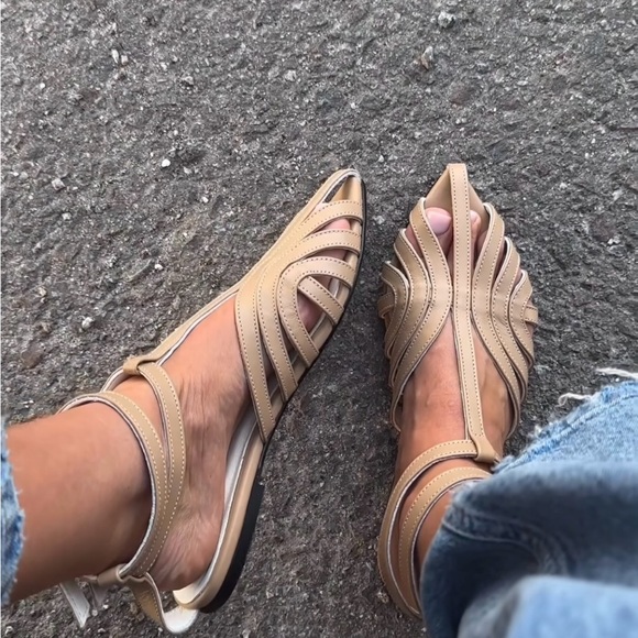 - Elegant Tan Women's Shoes - Picture 2 of 4